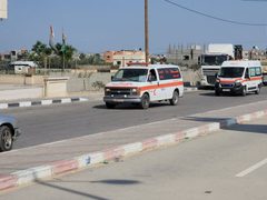 عبور الدفعة الأولى من الجرحى الفلسطينيين في غزة إلى مصر