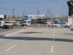 عبور الدفعة الأولى من الجرحى الفلسطينيين في غزة إلى مصر