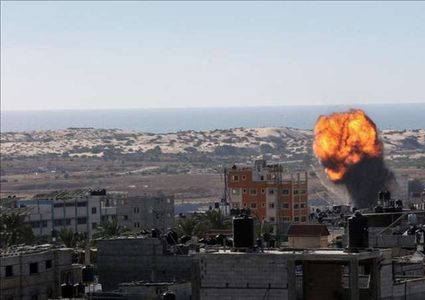 سلسلة غارات على أحياء الزيتون والصبرة وتل الهوا بغزة