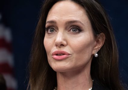 مشاهير بالعالم يناصرون غزة في وجه إسرائيل