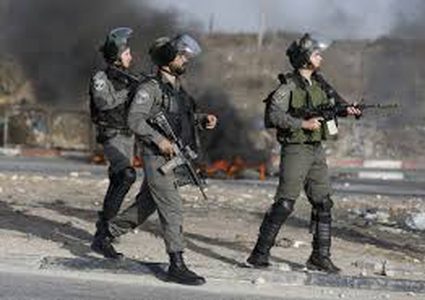 إصابات بالاختناق إثر قمع الاحتلال المصلين في حوسان غرب بيت لحم