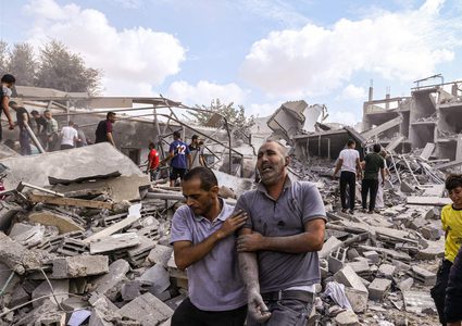 شهداء وجرحى في قصف إسرائيلي لمنزل عائلة عواد غرب خان يونس