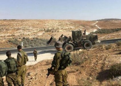 الاحتلال يغلق مداخل قرى شوفة وبيت ليد ورامين بالسواتر الترابية