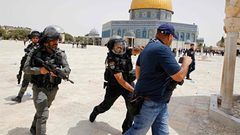 القدس: 15 شهيدا و394 حالة اعتقال و19 عملية هدم خلال الشهر الماضي