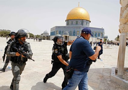 القدس: 15 شهيدا و394 حالة اعتقال و19 عملية هدم خلال الشهر الماضي