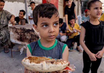 الأونروا: الفلسطيني في غزة يعيش على قطعتي خبز يوميا
