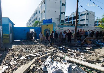 آثار الدمار جراء القصف الصهيوني على مراكز الإيواء شمال قطاع غزة
