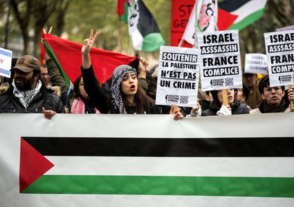 مظاهرة في مدينة تولوز الفرنسية دعماً لقطاع غزة وللمطالبة بوقف العدوان على غزة