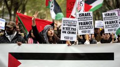 مظاهرة في مدينة تولوز الفرنسية دعماً لقطاع غزة وللمطالبة بوقف العدوان على قطاع غزة.