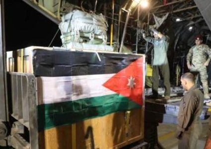 العاهل الأردني: سلاح الجو يقوم بإنزال مساعدات طبية في غزة