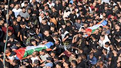 جماهير كبيرة تشيع أقمار طولكرم الذين اغتالتهم قوات الاحتلال الخاصة يوم أمس