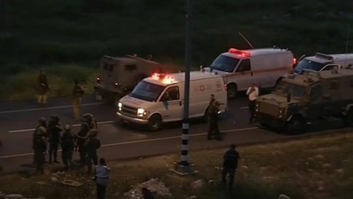 الاحتلال يصيب شابا بالرصاص في بلدة إذنا غرب الخليل