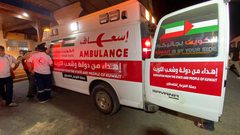 صور لوصول عدد من سيارات الإسعاف لصالح جمعية الهلال الأحمر الفلسطيني، إهداء من دولة وشعب الكويت ضمن حملة #فزعة_لفلسطين .

وجاري تجهيزهم لدخولهم الخدمه عوضا عن الذي تم إستهدافهم سابقا وخرجو عن الخدمه .