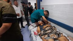 حالات ومشاهد مأساوية من المستشفى الإندونيسي شمال غزة مع استمرار القصف