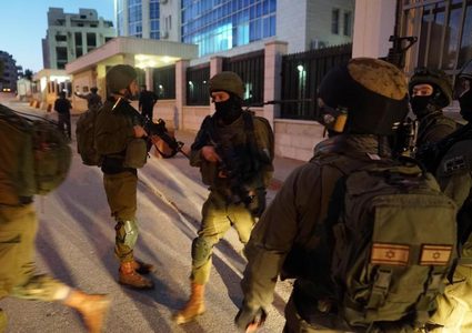 الاحتلال يعتقل 79 مواطناً غالبيتهم من عمال الضفة وغزة المتواجدين في بلدة برطعة