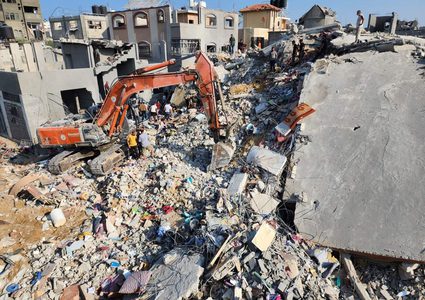 في اليوم الـ35 من العدوان: 11078 شهيداً و27 ألف جريح والغارات مستمرة على غزة