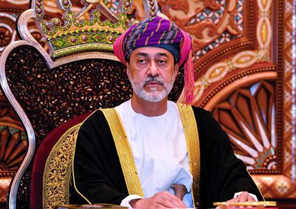 سلطان عمان يؤكد أهمية وقف العمليات العسكرية في غزة والضفة وحماية المدنيين