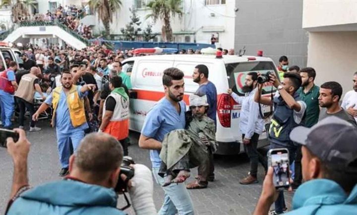 شهـداء وجرحى جراء استهداف الاحتلال للنازحين وسط قطاع غزة