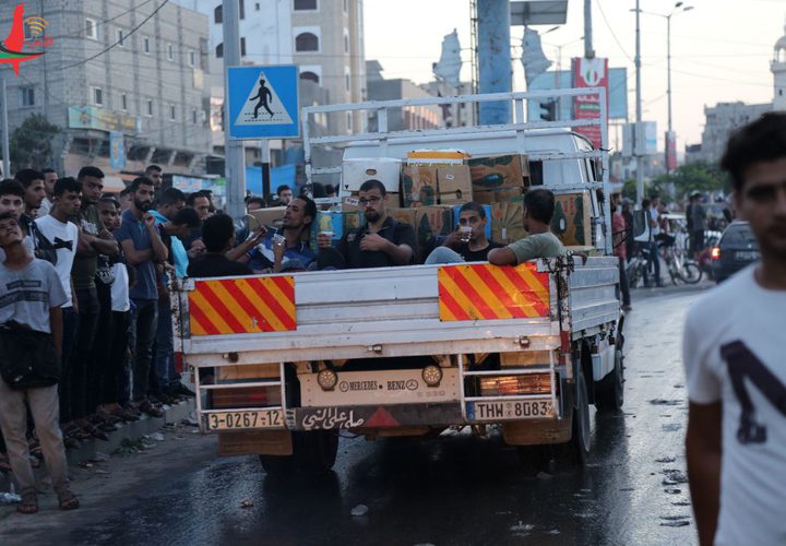 نزوح جماعي من شمال قطاع غزة إلى جنوبه بفعل القصف الصهيوني المتواصل على المدنيين.