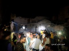 دمار كبير و3 شهداء وإصابات؛ جرّاء قصف الاحتلال منزلاً لعائلة الجعيدي غرب رفح.