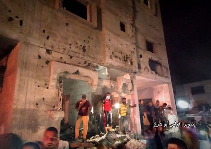 دمار كبير و3 شهداء وإصابات؛ جرّاء قصف الاحتلال منزلاً لعائلة الجعيدي غرب رفح