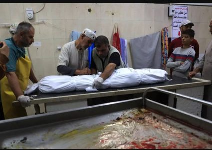 الصحة في غزة: سنحفر مقبرة جماعية لـ 100 شهيد في مجمع الشفاء الطبي