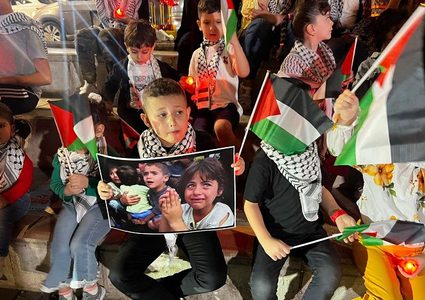 أطفال طولكرم في وقفة دعمٍ وإسناد للأطفال في قطاع غزة