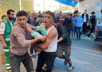 ماكرون يدعو إسرائيل لوقف" القصف على المدنيين في غزة