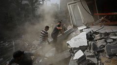 الحرب على غزة في يومها الـ36.. استهداف مستشفيات واشتباكات ضارية في عدة محاور