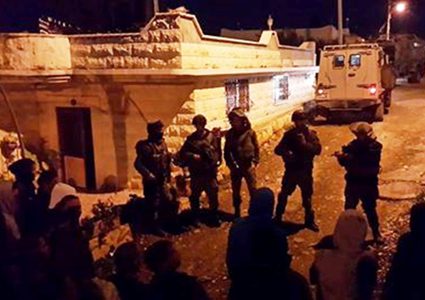 القدس: الاحتلال يعتقل مواطنين من العيسوية وأبو ديس