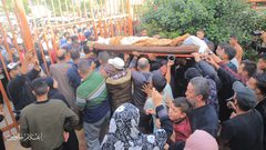 وداع مؤثر للشهيد ناجي أبو رجيلة في بلدة خزاعة بعد انتشاله اليوم