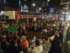 مسيرة حاشدة في روتردام الهولندية تضامناً مع فلسطين ورفضاً لعدوان الاحتلال على غزة.