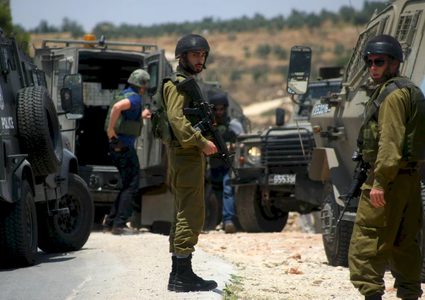 الاحتلال يصيب شابين بالرصاص ويعتقل 7 آخرين في أريحا