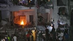 الاحتلال يرتكب مجزرة في جباليا ويستهدف 12 منزلاً واستشهاد أكثر من 30 مواطناً