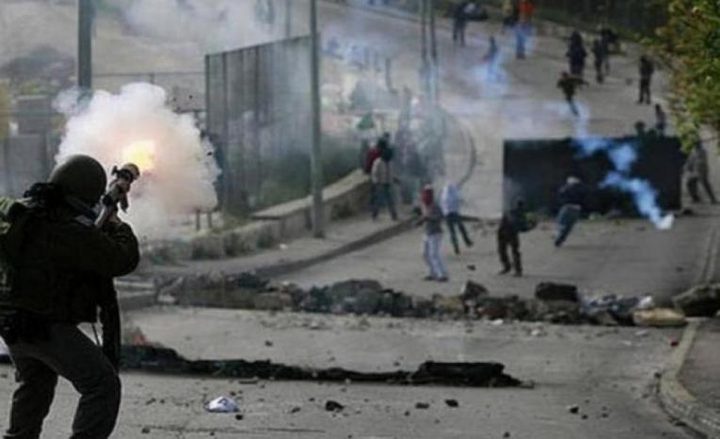 إصابات بالاختناق واستهداف للصحفيين والأطباء في عدوان الاحتلال على طولكرم