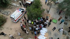 الهلال الأحمر لـ"النجاح": مستشفى القدس تحت القصف و300 من الكوادر الطبية عالقون