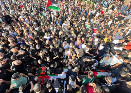 تشييع جثامين الشهداء السبعة في مخيم طولكرم