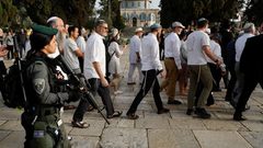 مستوطنون يقتحمون المسجد الأقصى