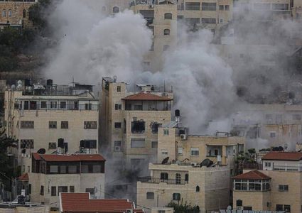 لحظة تفجير الاحتلال منزل عائلة الشـهـيد خـيري علقـم في حي الشياح بالقدس