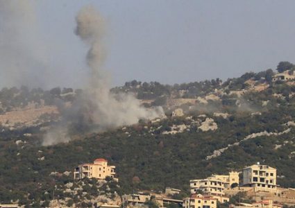 غارات وقصف مدفعي إسرائيلي على قرى جنوب لبنان