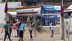 إسرائيل تصادق على دخول صهريجي سولار يوميا لقطاع غزة