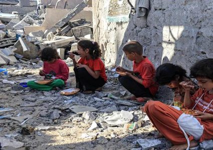 منظمة الصحة العالمية قلقة من انتشار الأمراض وسط الحرب على غزة