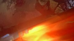 من أمام المنزل الذي استهدفه طيران الاحتلال في مخيم بلاطة شرق نابلس