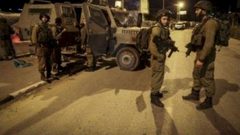 الاحتلال يغلق طريقا فرعيا في حوسان غرب بيت لحم