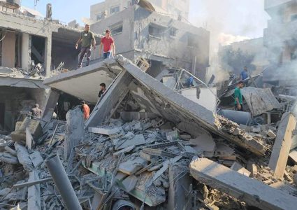 "الأونروا" تدين القصف "المروع" على مدارس الأمم المتحدة في غزة