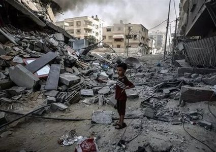 استشهاد طفلين وعدد من الإصابات بقصف طائرات الاحتلال منزلا شرق رفح