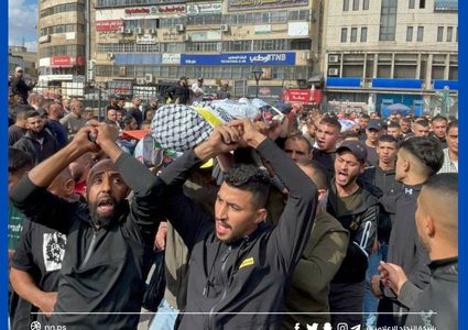 تغطية صحفية:"جانب من تشييع شهداء مخيم بلاطة في مدينة نابلس".