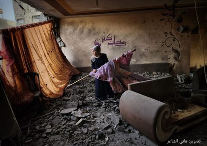 طيران الاحتلال يدمر منزل عائلة شيخ العيد في رفح.