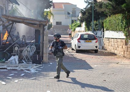 "هآرتس" تكشف "مفاجأة مدوية" تتعلق بعملية "حماس" يوم 7 أكتوبر