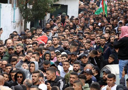 تشييع جثمان الشهيد عمر اللحام إلى مثواه الأخير في بيت لحم